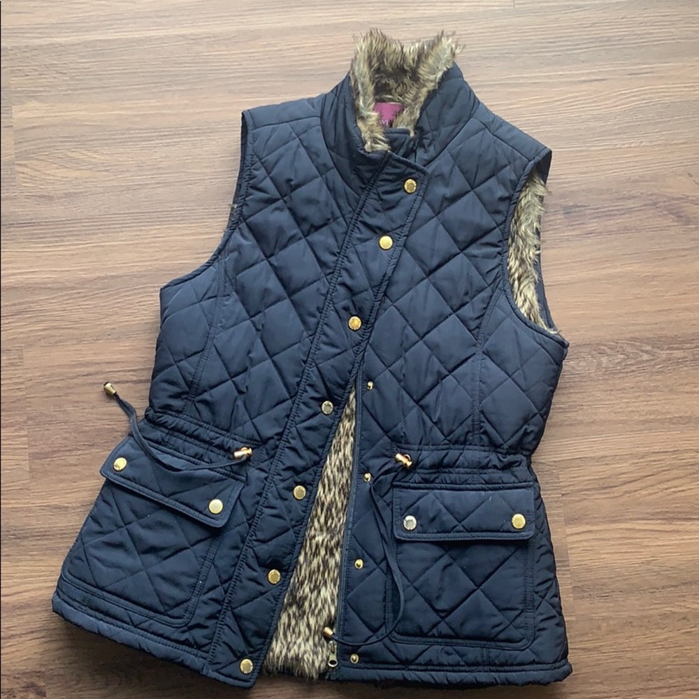 FUR VEST